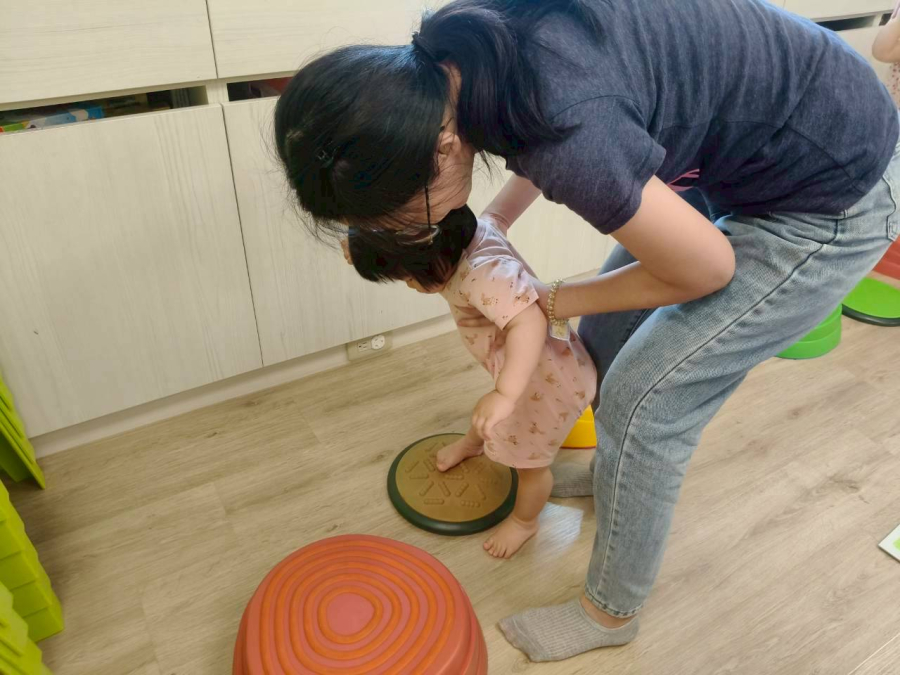 小小釣手抓魚趣