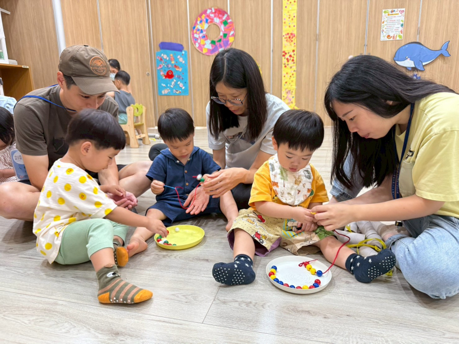 LINE_ALBUM_1150603育兒指導-手`^r�6S����{{N{ad�̍�����