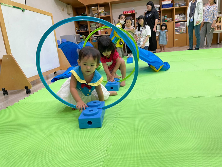 LINE_ALBUM_1150811親子活動-體能��k��{��c��݁[�^[�k��-��̍�LW�W�