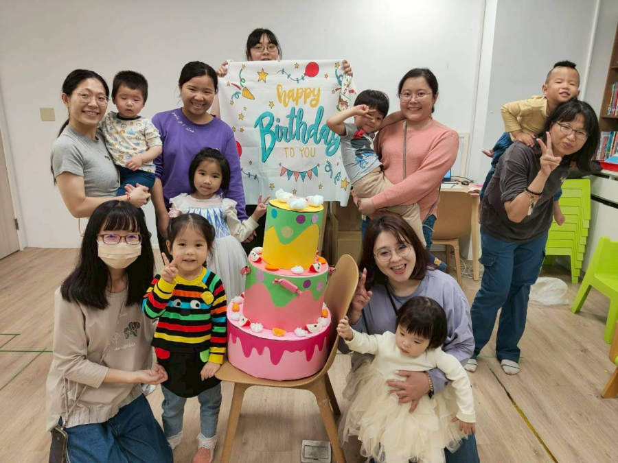 1150325Joyeux Anniversaire! 法國生日之旅
