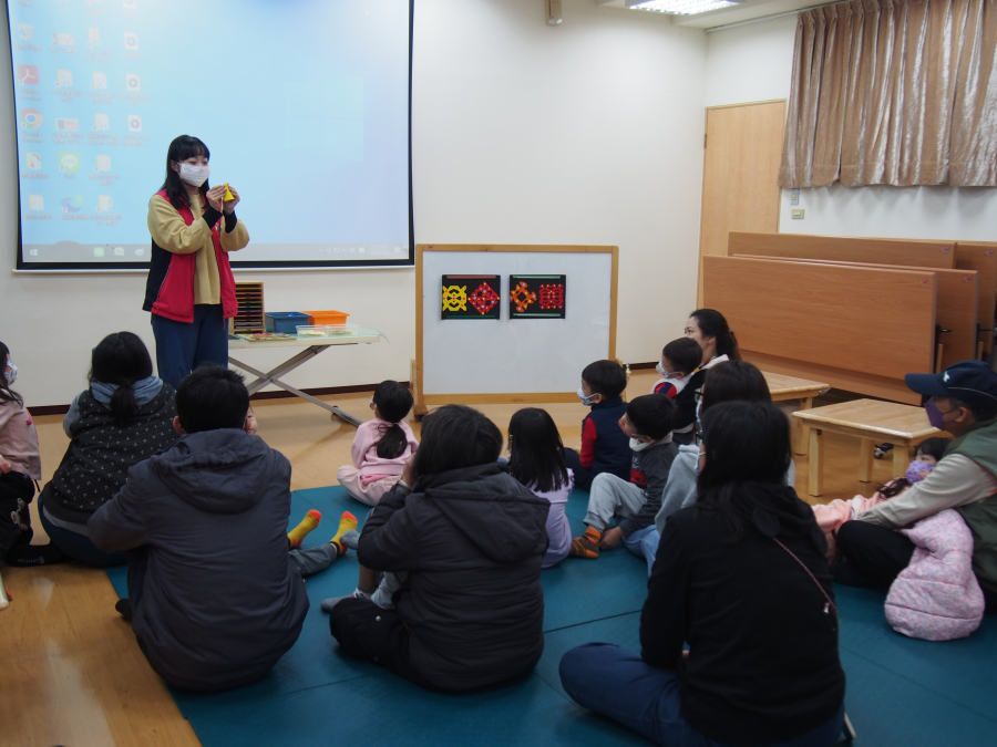 1130124(1)繪本時間：過新年-創意窗花